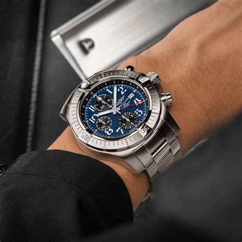 chris breitling avenger|Breitling Avenger chrono.